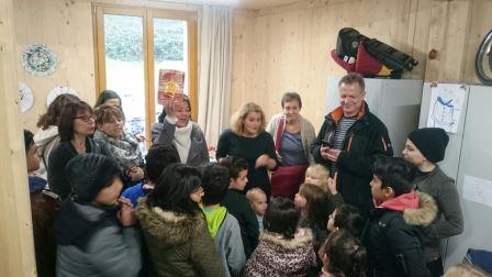 Weihnachtsgeschenke in der Wohnanlage